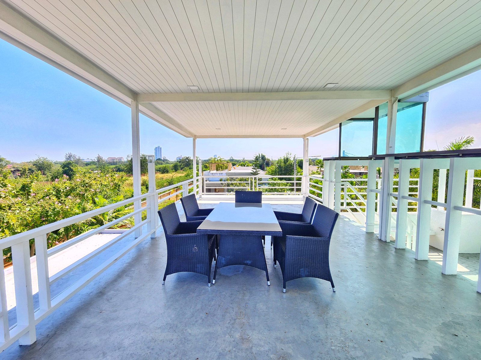 Rooftop terrace of the recommended Casa Seaside Cha-Am holiday home
