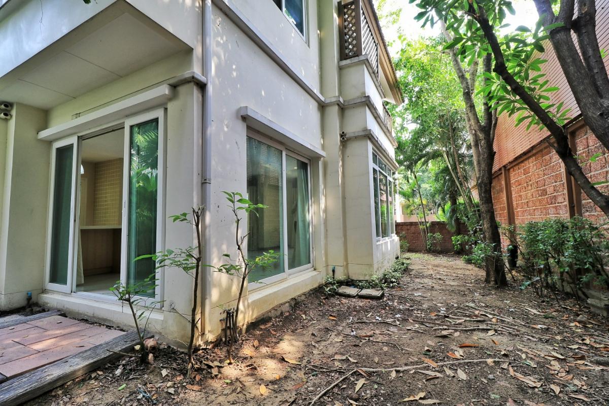 ขายบ้านเดี่ยว หลังริม ราคาพิเศษ  ในโครงการ ลัดดารมย์ ราชพฤกษ์-ปิ่นเกล้า หลังริม