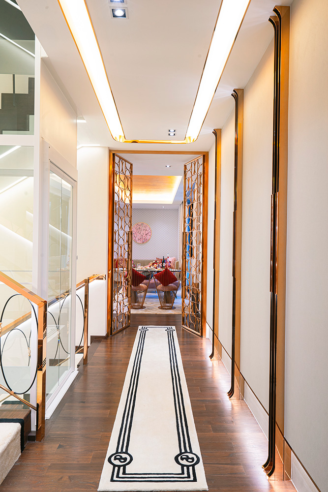 ขาย The Primary V ถ.เกษตร-นวมินทร์ บ้านหรู 4 ชั้น  SUPER LUXURY Class แต่งครบ พร้อมอยู่เหมือนโรงแรม 5 ดาว มีสระว่ายน้ำส่วนตัว