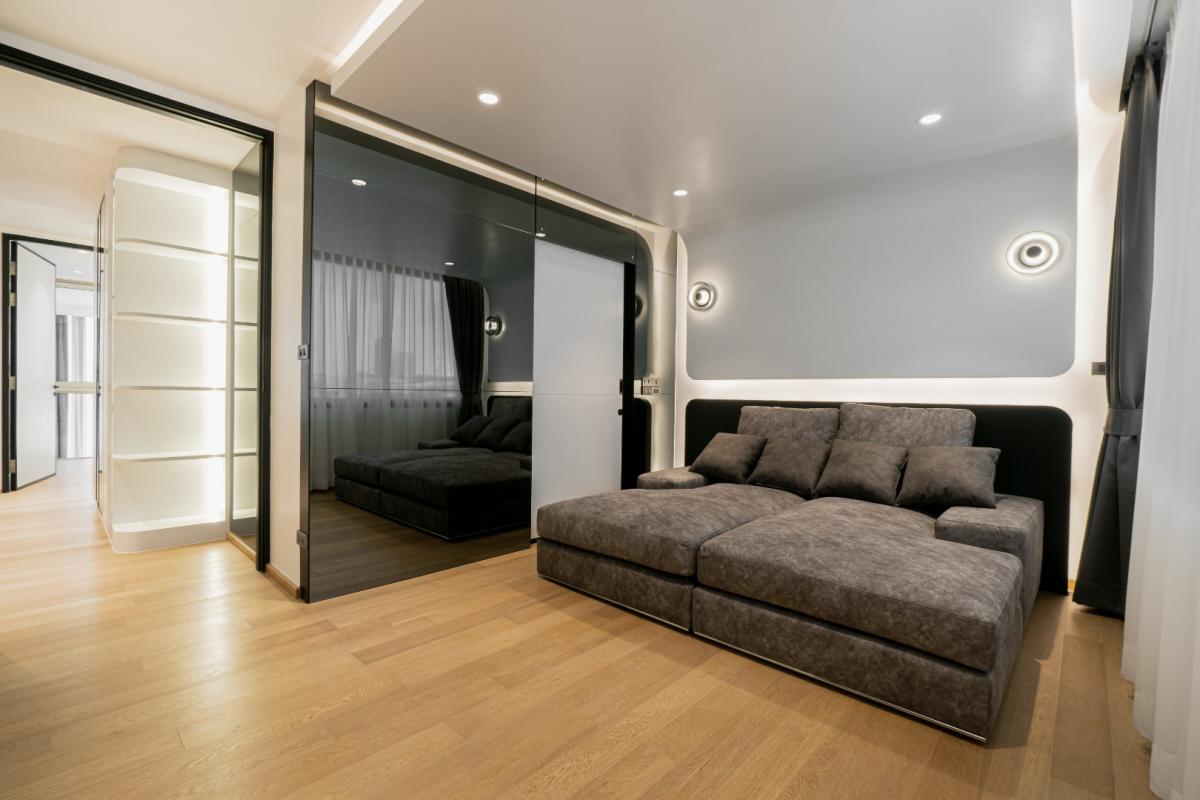ขายทาวน์โฮม 4 ชั้น สไตล์โมเดิร์น โครงการ LUXE 35 รัชดา-ลาดพร้าว ติดถนน ซ.ลาดพร้าว 35  แต่งสวย    ขนาดที่ดิน 36.2 ตร.ว. พื้นที่ใช้สอย 400 ตร.ม. 3 ห้องนอน 4 ห้องน้ำ พร้อมลิฟท์โดยสาร  ที่จอดรถ 4 คัน