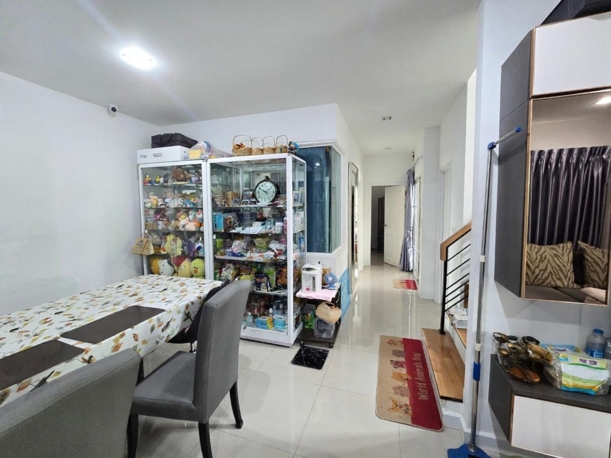 ขาย บ้านแฝด 2 ชั้น แปลงริม พร้อมอยู่ เจ้าของดูแลดี โครงการ โกลเด้น นีโอ สาทร 41.6 ตรว. 161 ตรม.  4 ห้องนอน 4 ห้องน้ำ